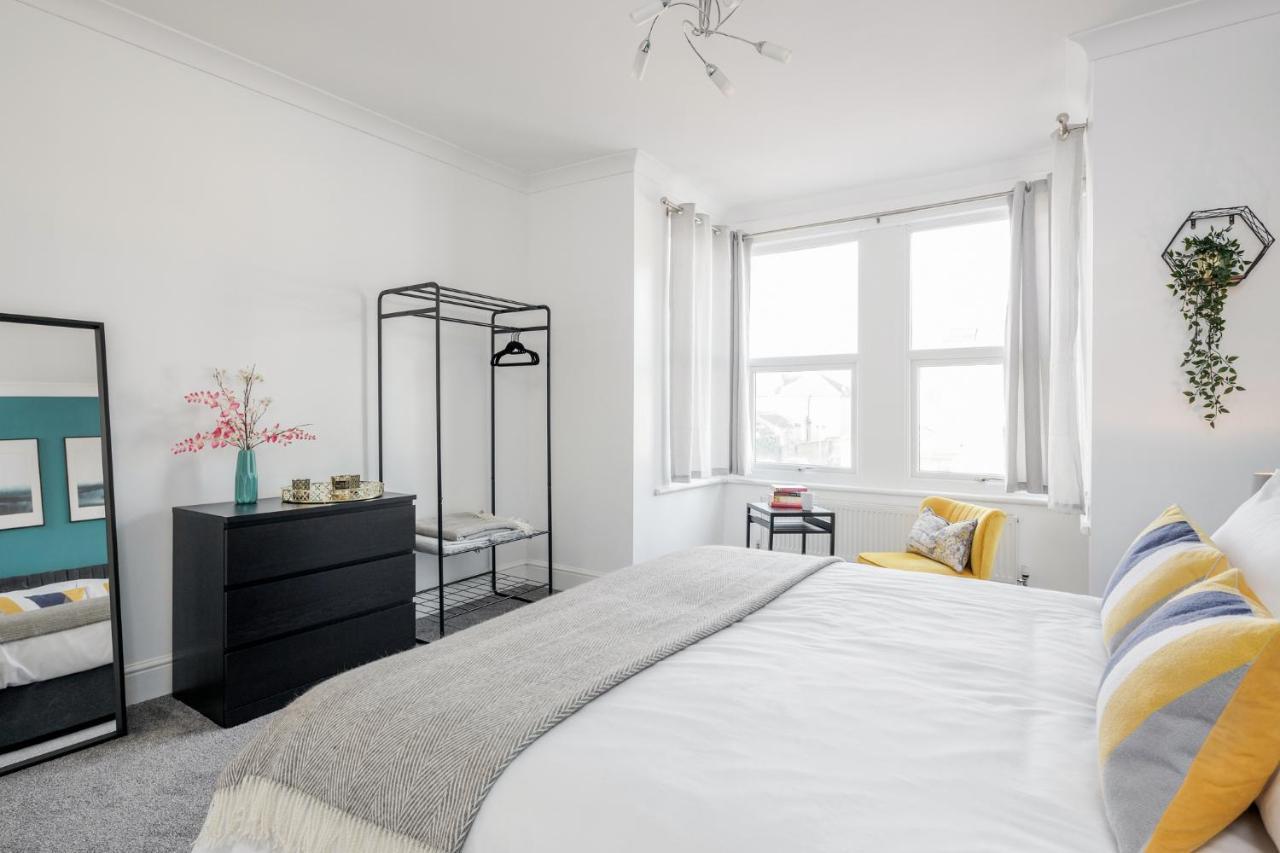 Business & Leisure 2 Bedroom & Parking By Damask Homes Ilford Exterior photo